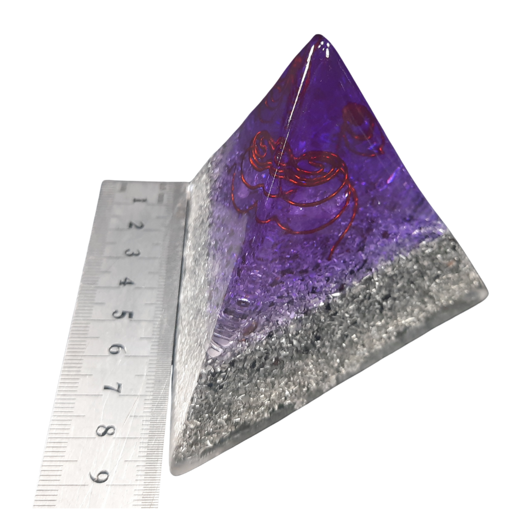 Pirámide Tetraédrica Chica Violeta Cristal de Amatista