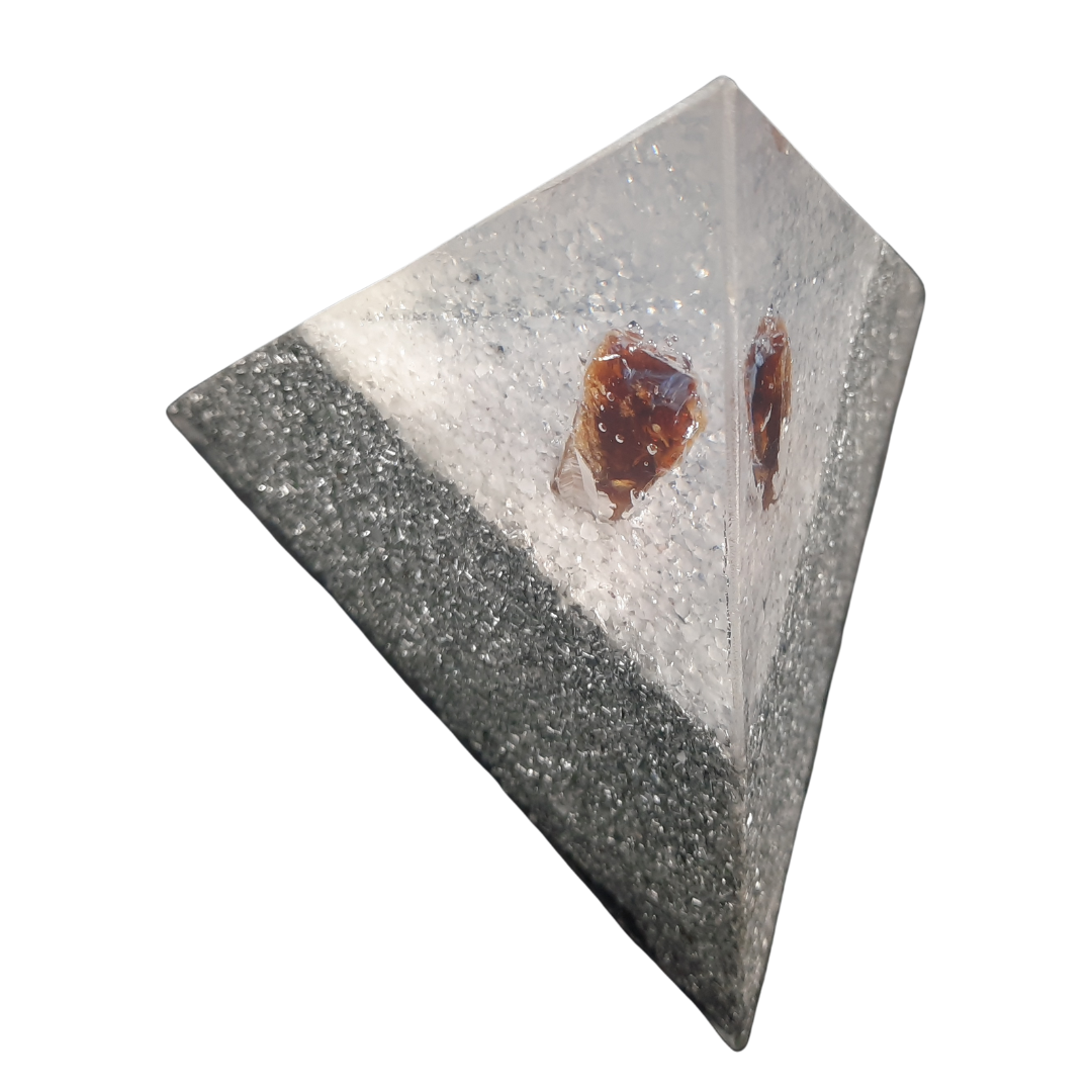 Pirámide Tetraédrica Grande Cristal de Citrino