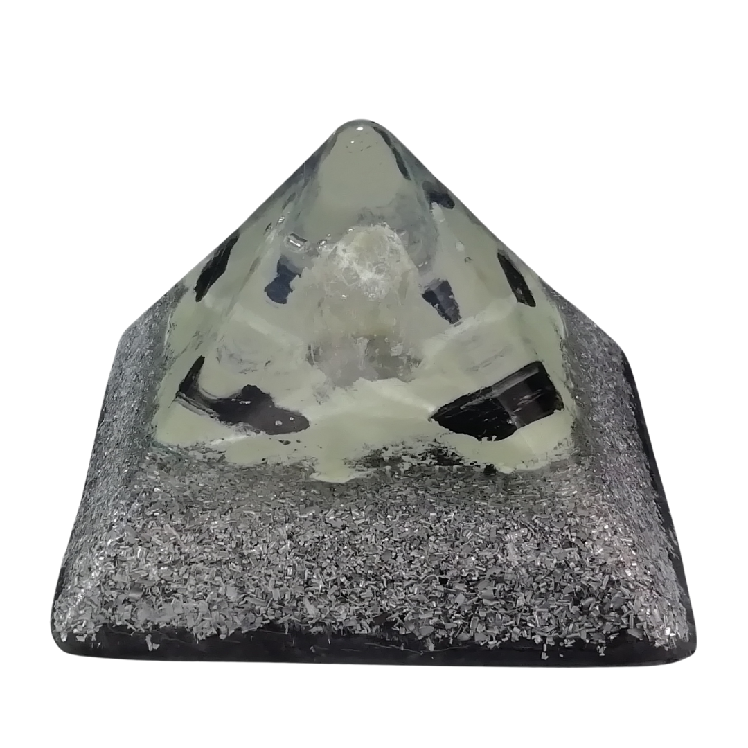 Pirámide Egipcia Grande Cristal Fosforescente