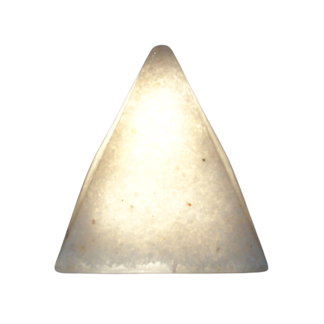 Piramide Egipcia de Sal y Cuarzo con Luz Led Blanca